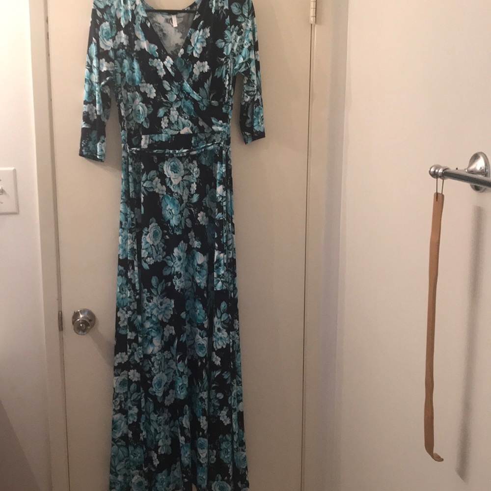 💙💙SOLD Pink Blush maternity 👗 💙💙